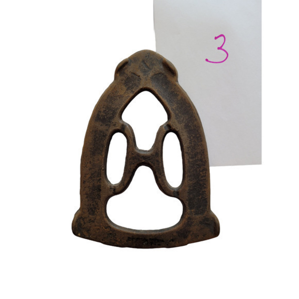 Antique Raised Ironing Iron Trivet Pot stand H Pattern‎ Wall Décor Kitchen 3